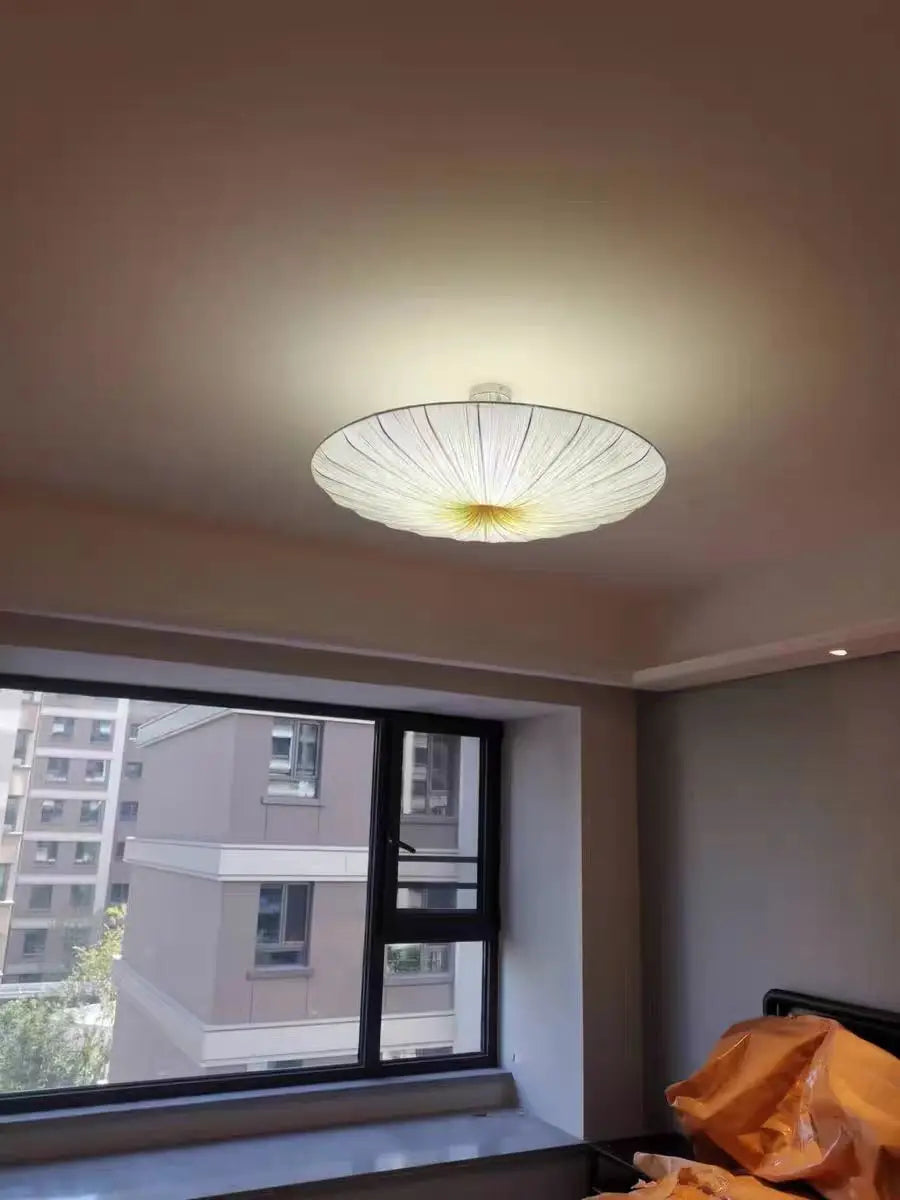 Wabi-Sabi Luxe Stoffen LED Plafondlamp – Minimalistische Rond Vliegende Schotel Hanglamp - hanglampen - detail