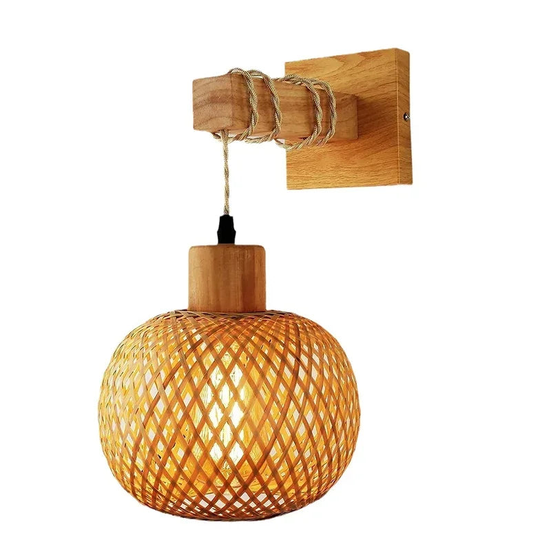 SolBambu Wandlamp – Handgeweven Bamboe Lantaarn voor Natuurlijke Moderne Interieurs - wandlampen - zijaanzicht