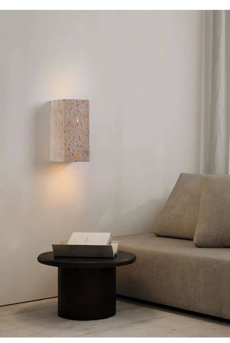 StoneBloc Buitenwandlamp – Natuurlijke Steenlook Wandlamp voor Tuin, Hal & Badkamer - buitenverlichting - zijaanzicht