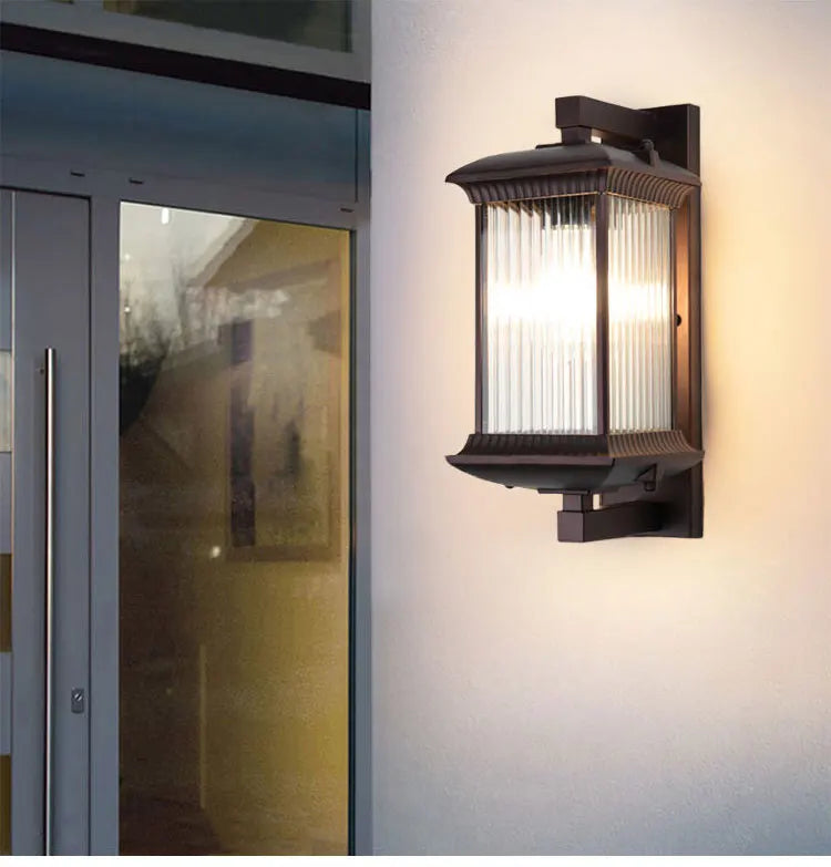 TerraGuard Classic – Waterdichte Buitenwandlamp van Metaal - buitenverlichting - in de kamer