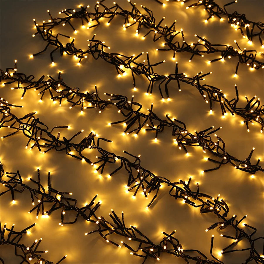 FIREFESTA – 1000/1500 LED Kerst Firecracker Slinger Verlichting - buitenverlichting - sfeerbeeld