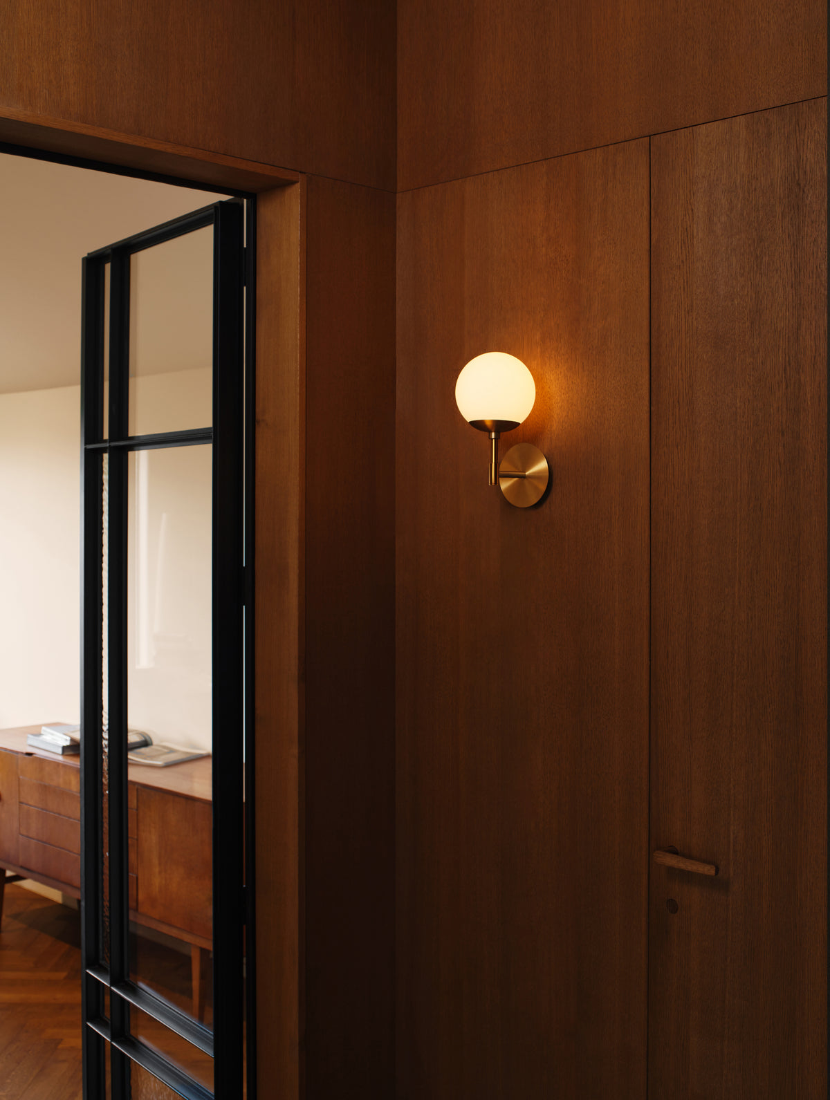 Schwung Lighting - Pulsar 150 - wandlampen - materiaaldetail