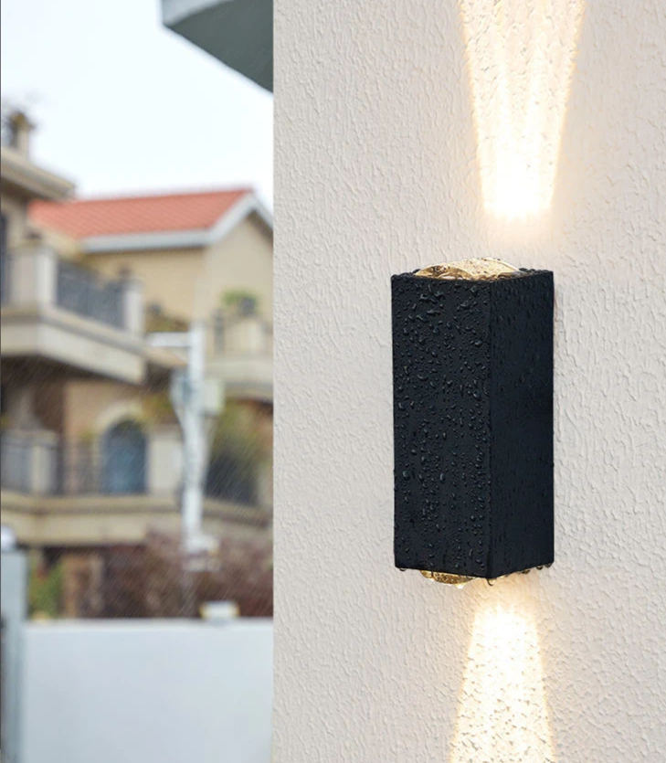 Stralux Beam IP65 Wandlamp – Minimalistische LED Buitenlamp met Smalle Lichtbundel voor Gevel, Tuin & Terras - buitenverlicht