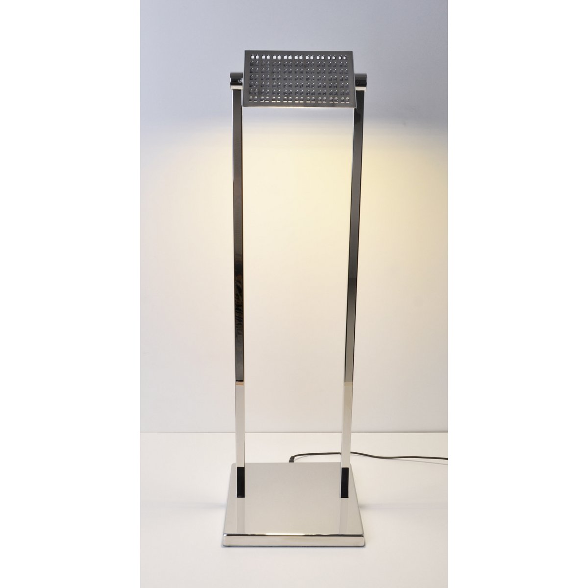 Betec Leuchten Manufactur - Luxe 5 Vloerlamp Led Uplighter Nikkel - tafellampen - detail