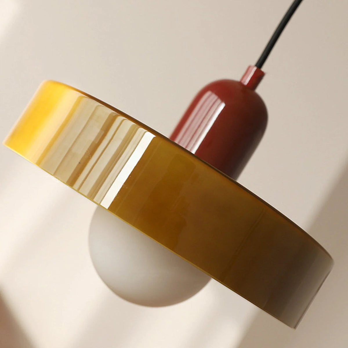 Bauhaus Hanglamp Van Gekleurd Glas - hanglampen - gemonteerd