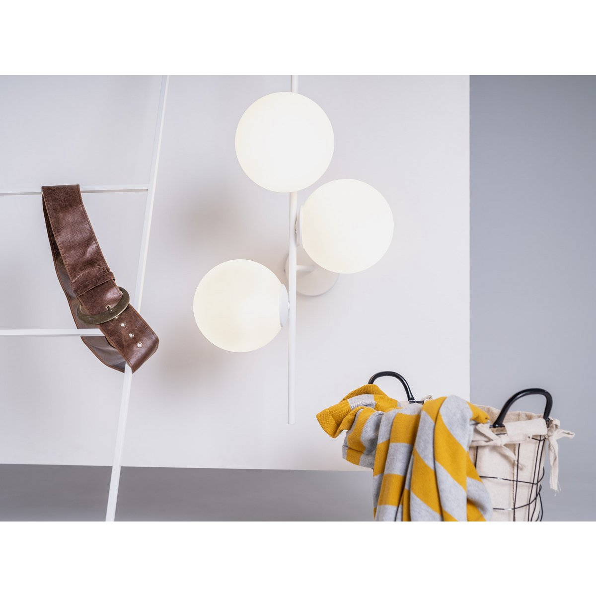Customform - Bobler 2Connect Wandlamp - Wit - wandlampen - zijaanzicht