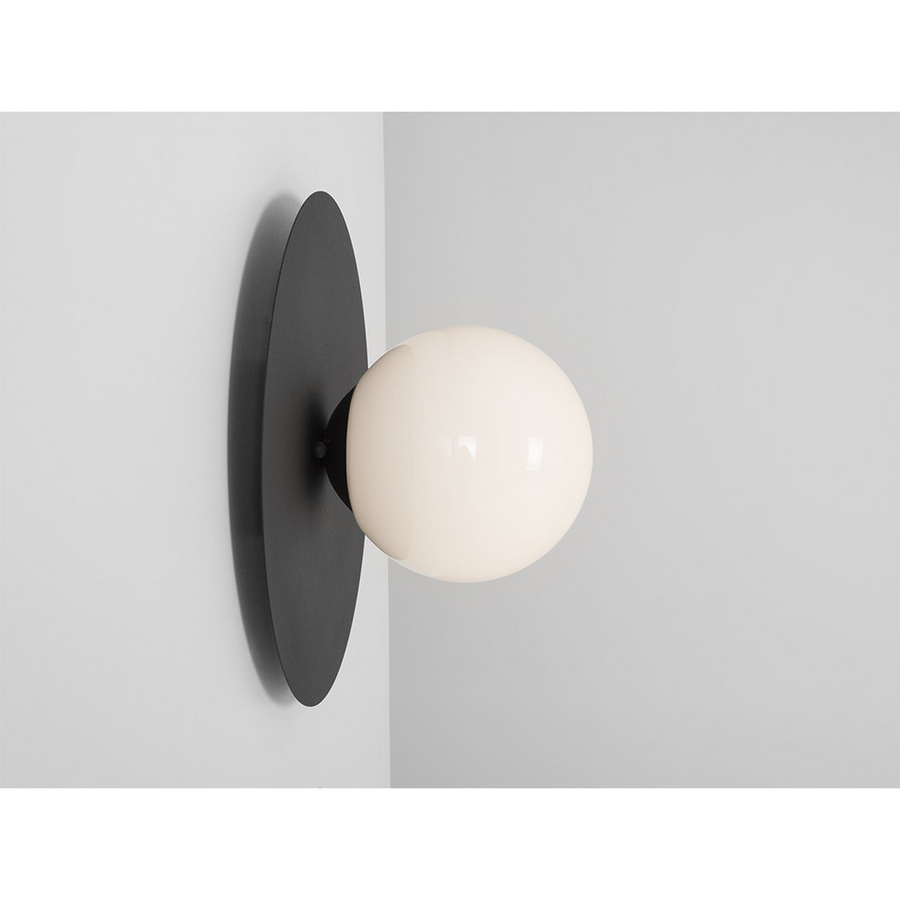 Customform - Skiva Ball M Wall Lamp - Black