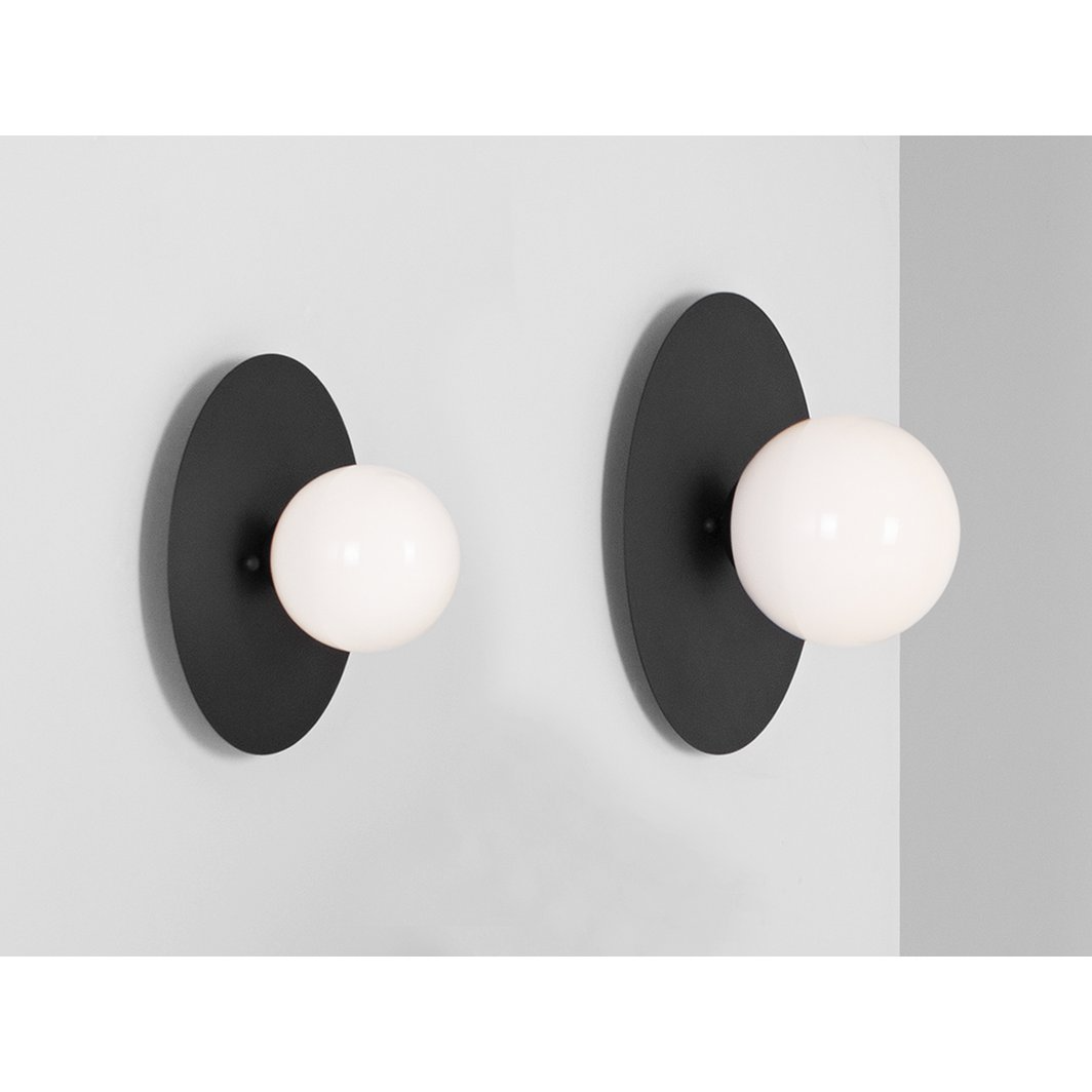 Customform - Skiva Ball M Wandlamp - Zwart - wandlampen - detail